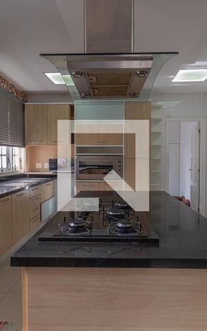 Casa de condomínio à venda com 600m², 6 quartos e 2 vagasCozinha