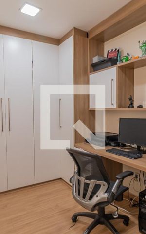 Casa de condomínio à venda com 600m², 6 quartos e 2 vagasEscritório
