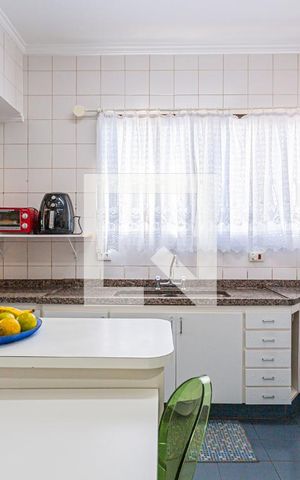 Apartamento à venda com 110m², 3 quartos e 2 vagas Apartamento à venda com 110m², 3 quartos e 2 vagasCozinha