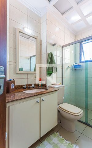 Apartamento à venda com 110m², 3 quartos e 2 vagas Apartamento à venda com 110m², 3 quartos e 2 vagasBanheiro