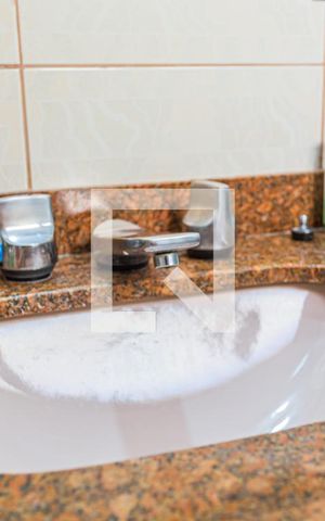 Apartamento à venda com 110m², 3 quartos e 2 vagas Apartamento à venda com 110m², 3 quartos e 2 vagasDetalhe do Banheiro da Suite
