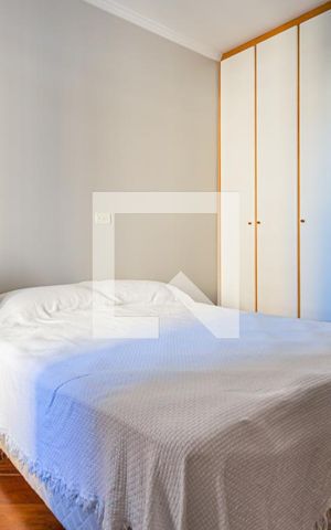 Apartamento à venda com 110m², 3 quartos e 2 vagas Apartamento à venda com 110m², 3 quartos e 2 vagasSuite