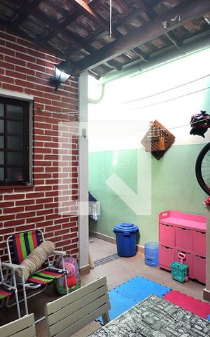Casa à venda com 155m², 4 quartos e 2 vagasQuintal