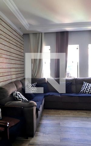 Casa à venda com 155m², 4 quartos e 2 vagasSala