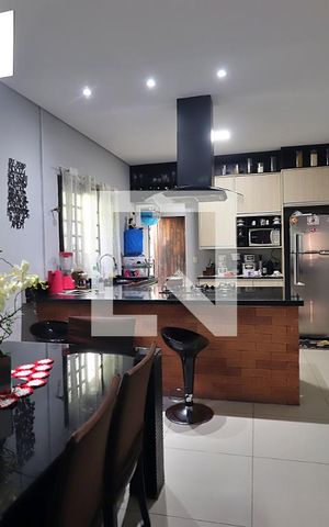 Casa à venda com 155m², 4 quartos e 2 vagasCozinha