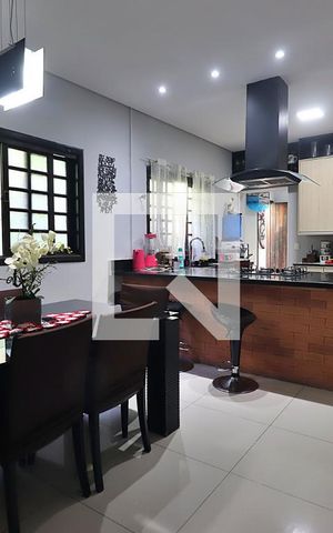Casa à venda com 155m², 4 quartos e 2 vagasCozinha