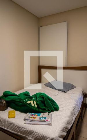 Casa à venda com 600m², 3 quartos e 8 vagas Casa à venda com 600m², 3 quartos e 8 vagasQuarto 2