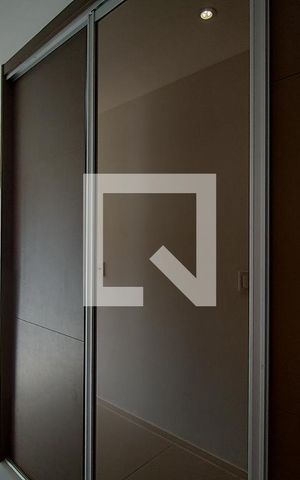 Apartamento para alugar com 65m², 2 quartos e 1 vaga Apartamento para alugar com 65m², 2 quartos e 1 vagaCloset