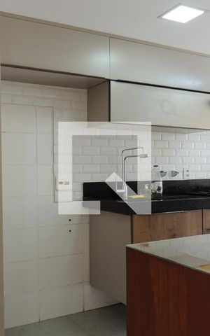 Apartamento para alugar com 65m², 2 quartos e 1 vaga Apartamento para alugar com 65m², 2 quartos e 1 vagaCozinha - Armários