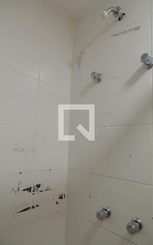 Apartamento para alugar com 65m², 2 quartos e 1 vagaBanheiro da Suíte 1