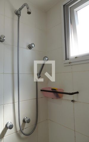Apartamento para alugar com 65m², 2 quartos e 1 vagaBanheiro Social