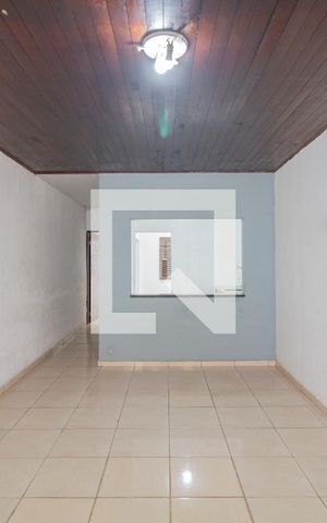 Casa à venda com 103m², 2 quartos e 1 vagaSala