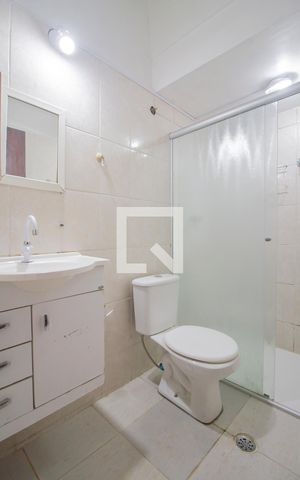 Casa à venda com 103m², 2 quartos e 1 vagaBanheiro
