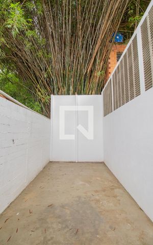 Casa à venda com 103m², 2 quartos e 1 vagaQuintal