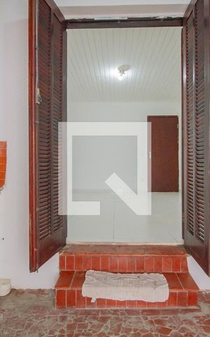 Casa à venda com 103m², 2 quartos e 1 vagaÁrea de Serviço