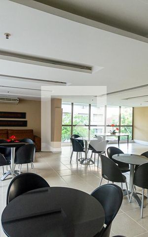 Apartamento para alugar com 90m², 2 quartos e 1 vaga Apartamento para alugar com 90m², 2 quartos e 1 vagaÁrea comum
