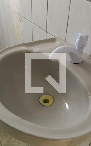 Casa à venda com 90m², 2 quartos e sem vagaBanheiro - Torniera