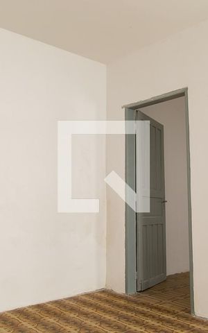 Casa à venda com 90m², 2 quartos e sem vagaSala
