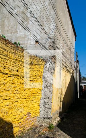Casa à venda com 90m², 2 quartos e sem vagaÁrea Comum