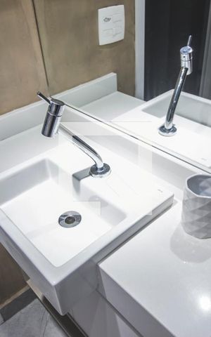 Apartamento à venda com 54m², 1 quarto e 2 vagasBanheiro da Suíte