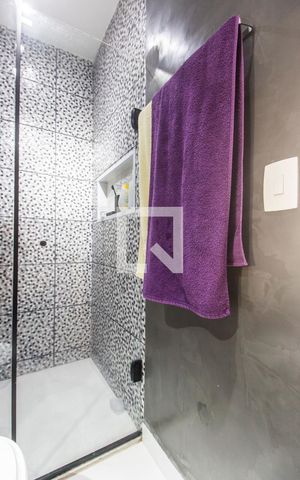 Apartamento à venda com 54m², 1 quarto e 2 vagasDetalhe banheiro