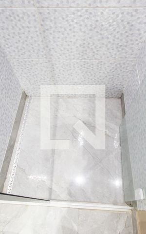 Apartamento à venda com 54m², 1 quarto e 2 vagasDetalhe do Banheiro da Suite