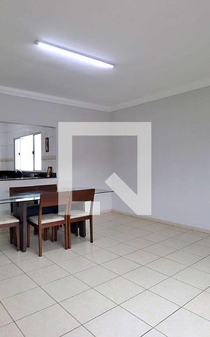 Casa para alugar com 214m², 3 quartos e 8 vagasSala