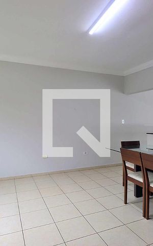 Casa para alugar com 214m², 3 quartos e 8 vagasSala