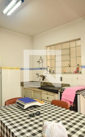 Casa à venda com 104m², 3 quartos e 1 vaga Casa à venda com 104m², 3 quartos e 1 vagaCozinha