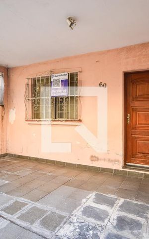 Casa à venda com 104m², 3 quartos e 1 vaga Casa à venda com 104m², 3 quartos e 1 vagaGaragem
