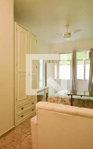 Studio à venda com 30m², 1 quarto e sem vagaSala - Quarto