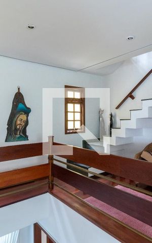 Casa à venda com 253m², 4 quartos e 5 vagasHall dos Quartos