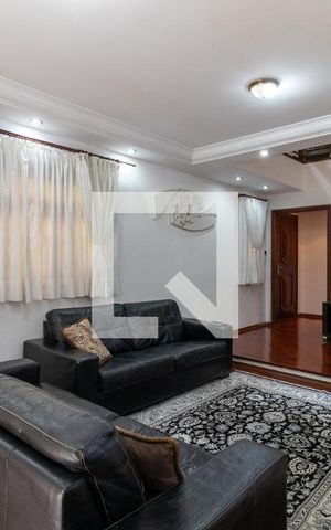 Casa à venda com 253m², 4 quartos e 5 vagasSala de Estar