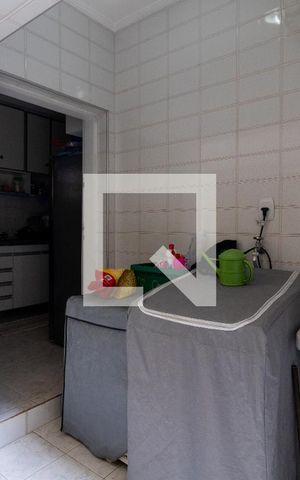 Casa à venda com 253m², 4 quartos e 5 vagasÁrea de Serviço
