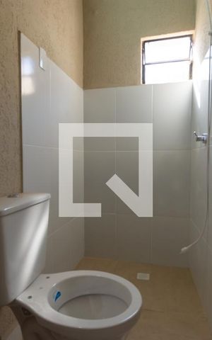 Casa para alugar com 100m², 3 quartos e sem vaga Casa para alugar com 100m², 3 quartos e sem vagaBanheiro