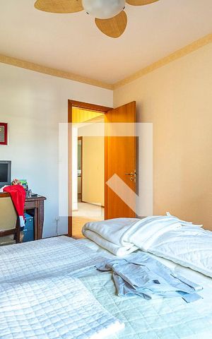 Casa à venda com 320m², 3 quartos e 4 vagas Casa à venda com 320m², 3 quartos e 4 vagasQuarto 2