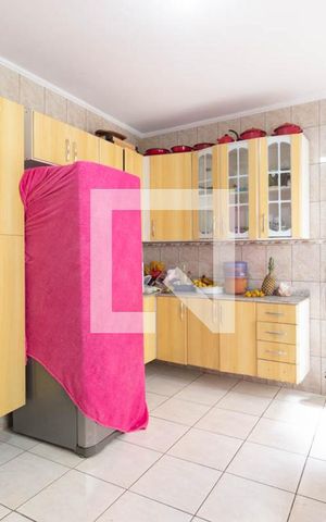 Casa à venda com 107m², 2 quartos e 1 vaga Casa à venda com 107m², 2 quartos e 1 vagaCozinha