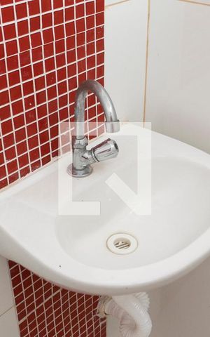Studio para alugar com 30m², 1 quarto e sem vaga Studio para alugar com 30m², 1 quarto e sem vagaBanheiro