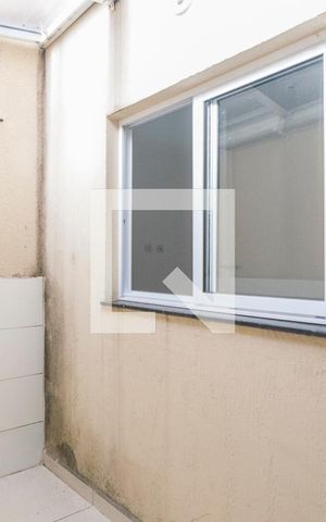 Apartamento à venda com 47m², 2 quartos e 1 vaga Apartamento à venda com 47m², 2 quartos e 1 vagaÁrea de Serviço