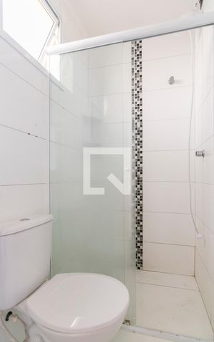 Apartamento à venda com 47m², 2 quartos e 1 vaga Apartamento à venda com 47m², 2 quartos e 1 vagaBanheiro