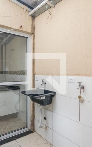 Apartamento à venda com 47m², 2 quartos e 1 vaga Apartamento à venda com 47m², 2 quartos e 1 vagaÁrea de Serviço