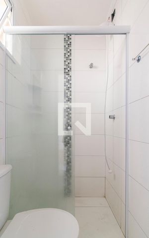 Apartamento à venda com 47m², 2 quartos e 1 vaga Apartamento à venda com 47m², 2 quartos e 1 vagaBanheiro
