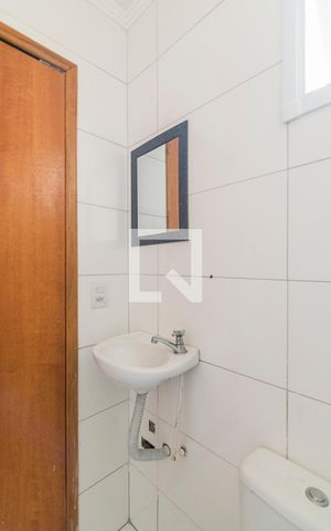 Apartamento à venda com 47m², 2 quartos e 1 vaga Apartamento à venda com 47m², 2 quartos e 1 vagaBanheiro