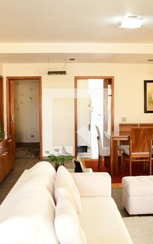 Casa de condomínio para alugar com 380m², 4 quartos e 4 vagasSala