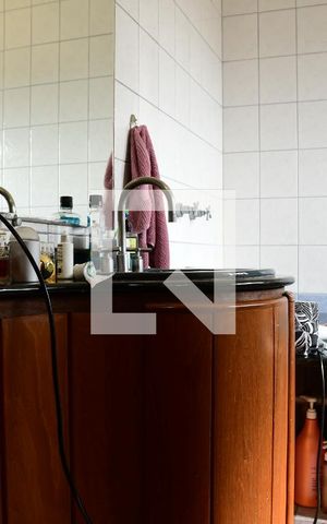 Casa de condomínio para alugar com 380m², 4 quartos e 4 vagasBanheiro da Suíte 1