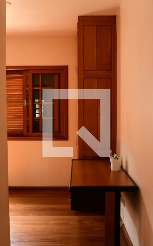 Casa de condomínio para alugar com 380m², 4 quartos e 4 vagasSuíte 3 