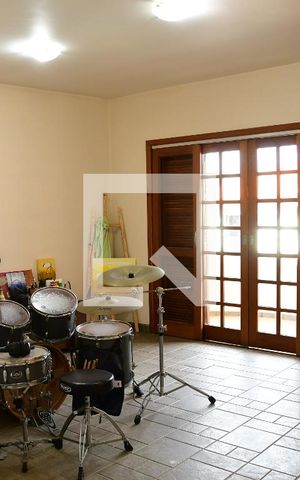 Casa de condomínio para alugar com 380m², 4 quartos e 4 vagasSala 3