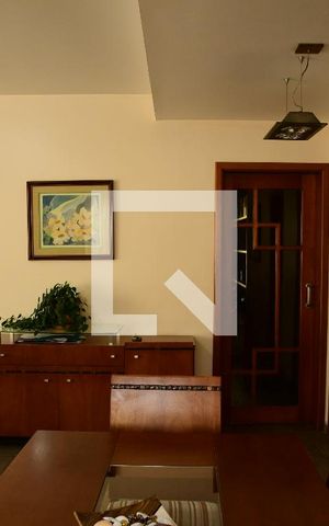 Casa de condomínio para alugar com 380m², 4 quartos e 4 vagasSala