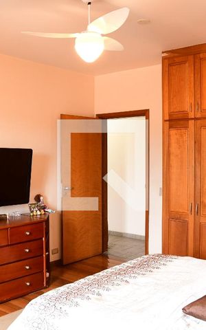 Casa de condomínio para alugar com 380m², 4 quartos e 4 vagasSuíte 1