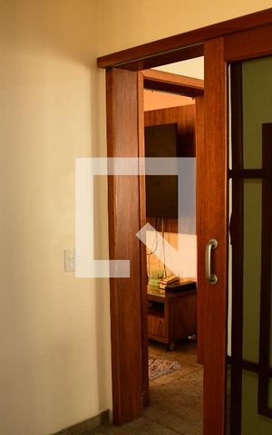 Casa de condomínio para alugar com 380m², 4 quartos e 4 vagasSala 2
